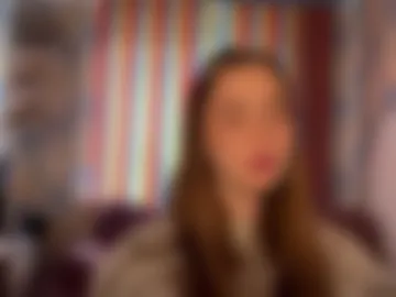 madelenequirk webcam preview