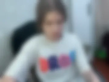 madlyntitus photo 3