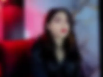 maevekuro photo 2