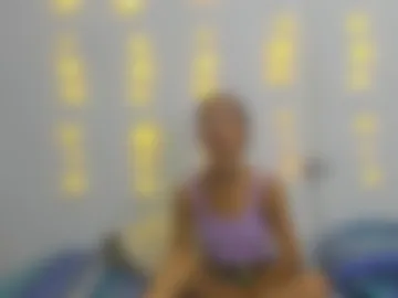 make_me_feel_ photo 3