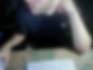 manmanoverthrf webcam preview