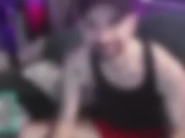 marctheslut live webcam preview