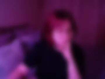 margaret_red photo 6