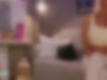 mari_moon_bunny webcam preview