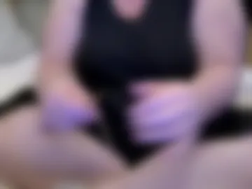 marthabriest webcam preview