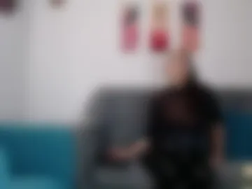matureaggressive webcam preview