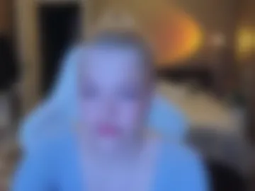 maya_blonde18 photo 2