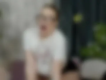 maya_collins_ webcam preview