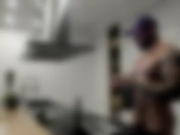 mealphamale webcam preview
