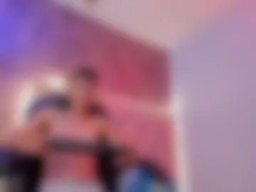 megan_and_clohe webcam preview