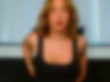 megancox_official webcam preview