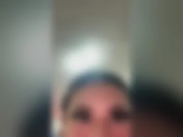melanie2238 live webcam preview