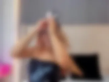 melanieroah1 photo 7