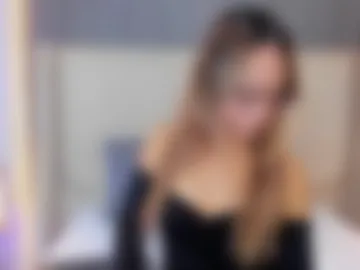 melanieroah1 photo 2