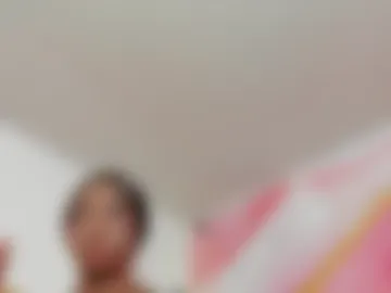 melody_paris webcam preview