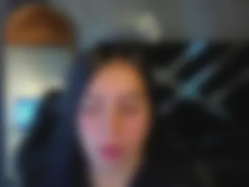 mia_desire_a photo 2