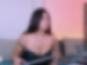 mia_gutierrez_ photo 2