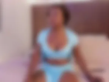 mia_pineda webcam preview