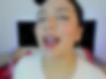 mia_roux13 webcam preview