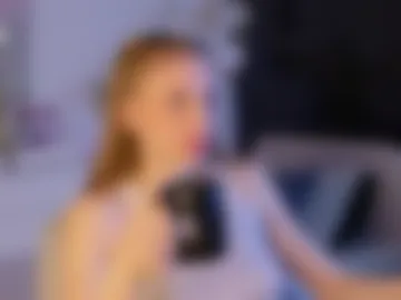 mia_silk webcam preview