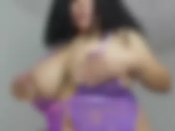 mia_thonson_ webcam preview
