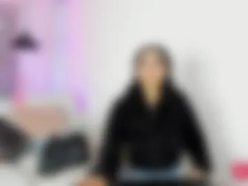 miaamillerr1 webcam preview