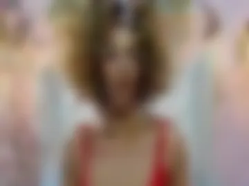 miacurly webcam preview