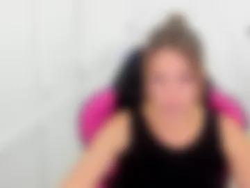 midnightmira live webcam preview