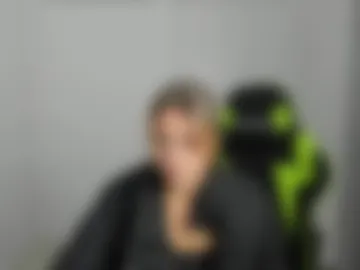 midnightmira live webcam preview