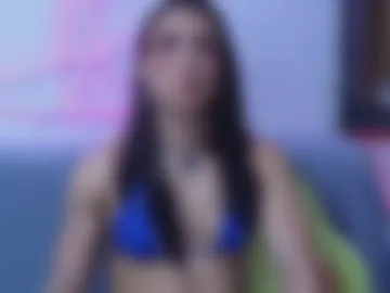 mightylaura photo 2