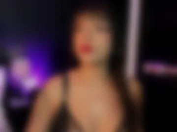 miiaamonroee photo 3