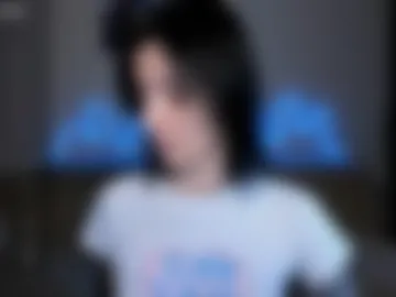 mika_reid webcam preview