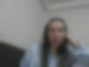 mikaela_well photo 2