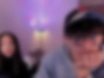 mikeyvioleta webcam preview