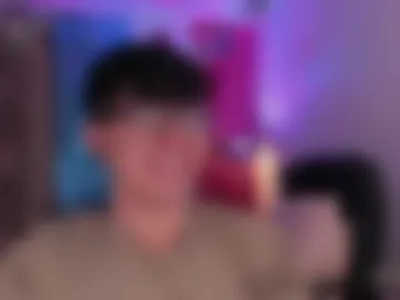 mikeyvioleta photo 6
