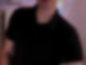 mikeyvioleta photo 7