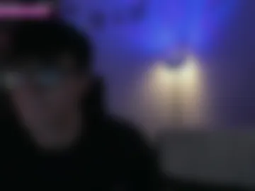 mikeyvioleta webcam preview