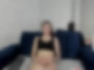 milky_bella webcam preview