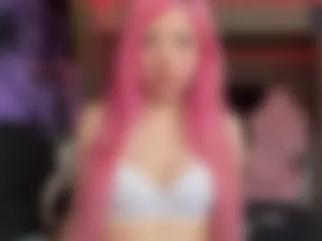 minaisnever webcam preview