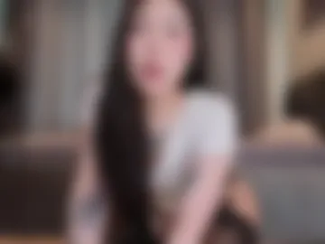 miraqqwerty photo 8