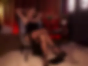 miss_ema_divine photo 4