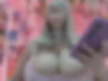 misscurvytop webcam preview