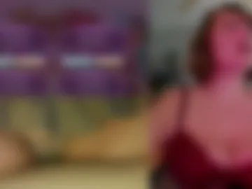 missus_peaches live webcam preview