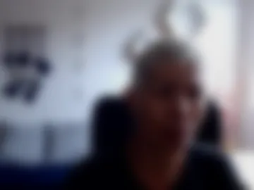 momdevora webcam preview