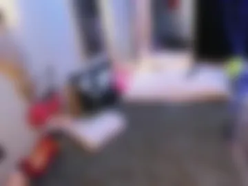 monica_lily webcam preview