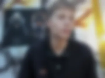 mono_blonde photo 2