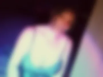monroelovesyou webcam preview