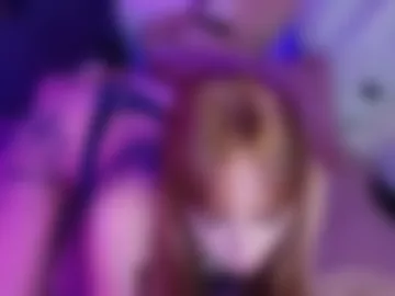 moonedbyeva live webcam preview