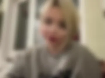 moonluvv3 photo 2