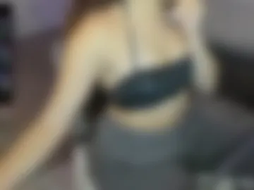 moxiexfoxie photo 2
